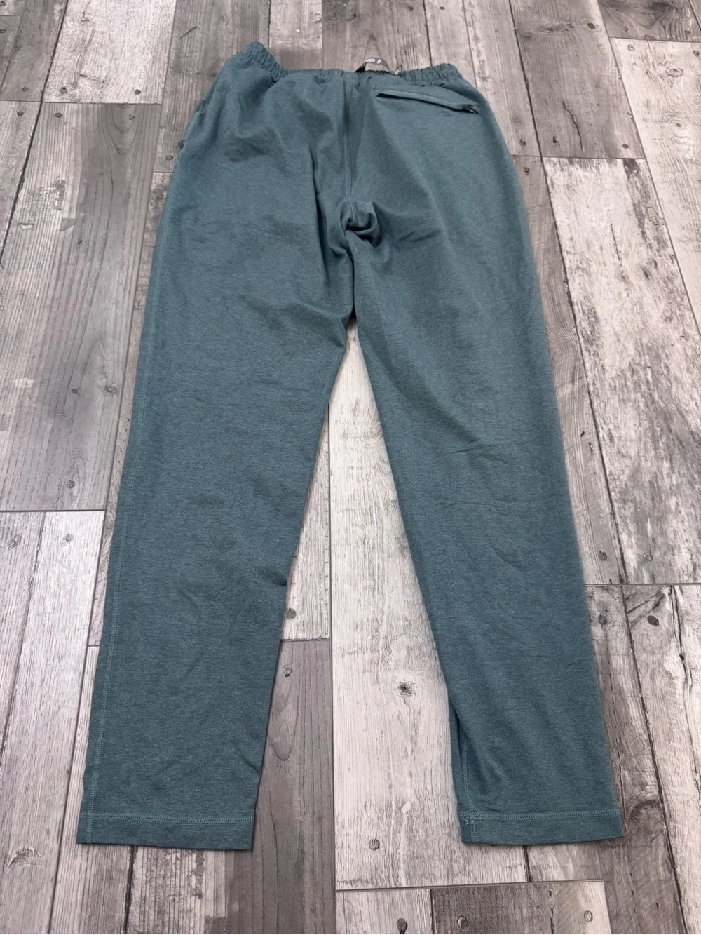 Vuori Ponto Performance Pant Dreamknit Jogger in Lake Heather Medium